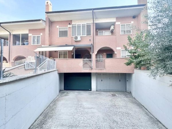 appartamento in affitto a Roma in zona Fonte Laurentina