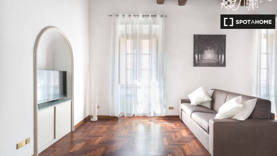 appartamento in affitto a Roma in zona Trevi-Colonna