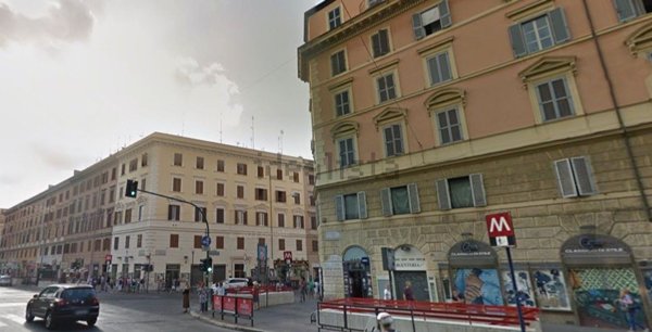 locale commerciale in affitto a Roma in zona Rione Prati