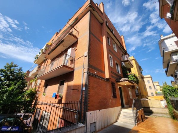 appartamento in affitto a Roma in zona Tomba di Nerone