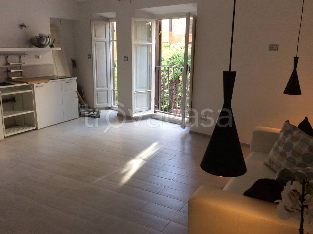 appartamento in affitto a Roma in zona Rione Monti/Campitelli