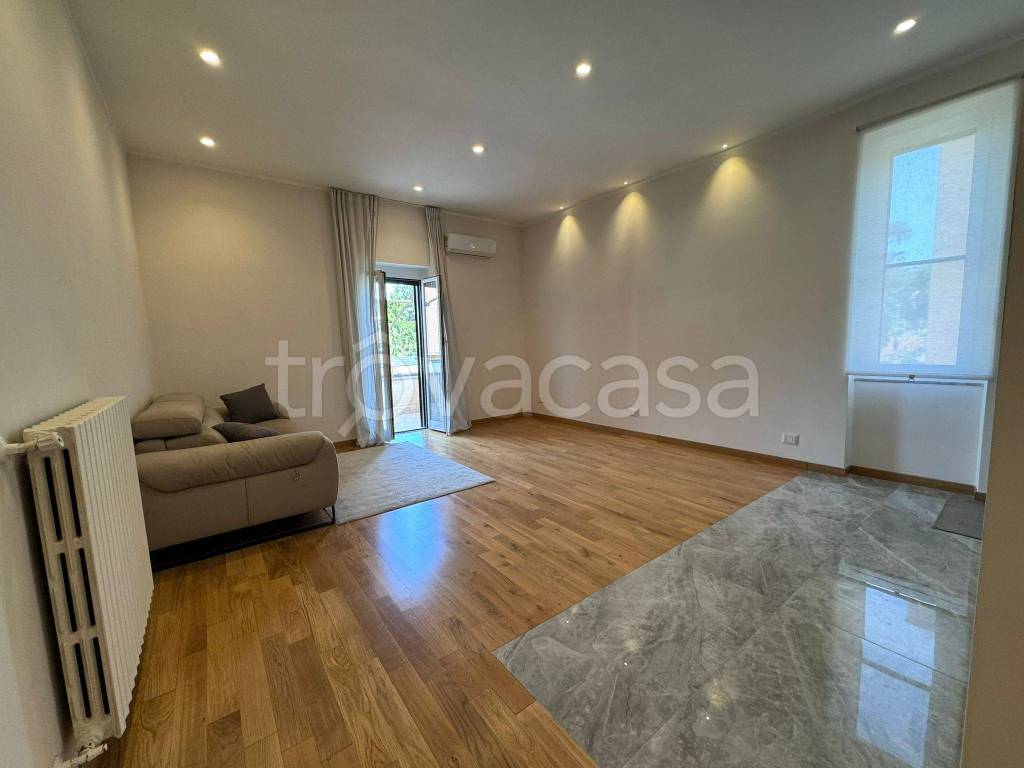 appartamento in affitto a Roma