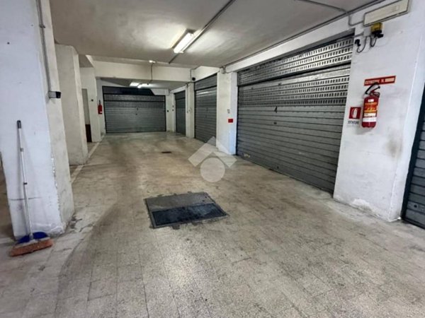 box auto in affitto a Roma in zona Tuscolano