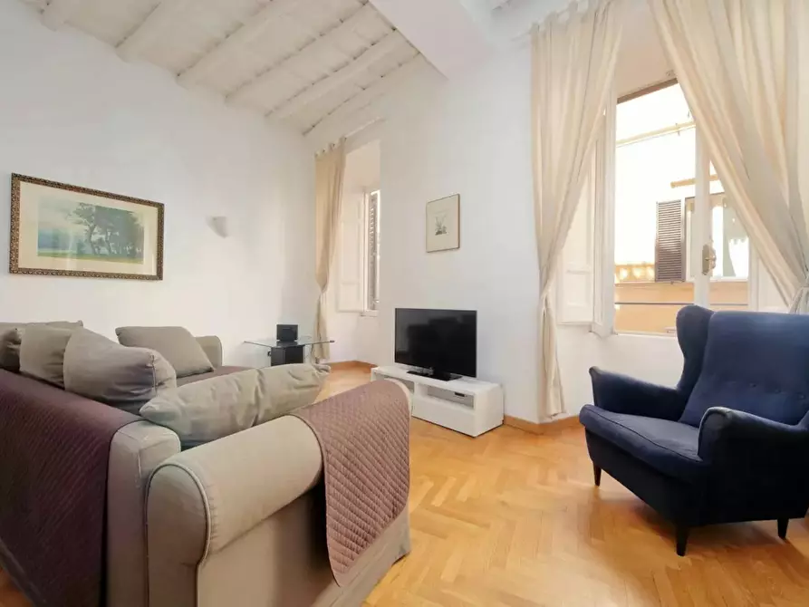 appartamento in affitto a Roma in zona Trevi-Colonna