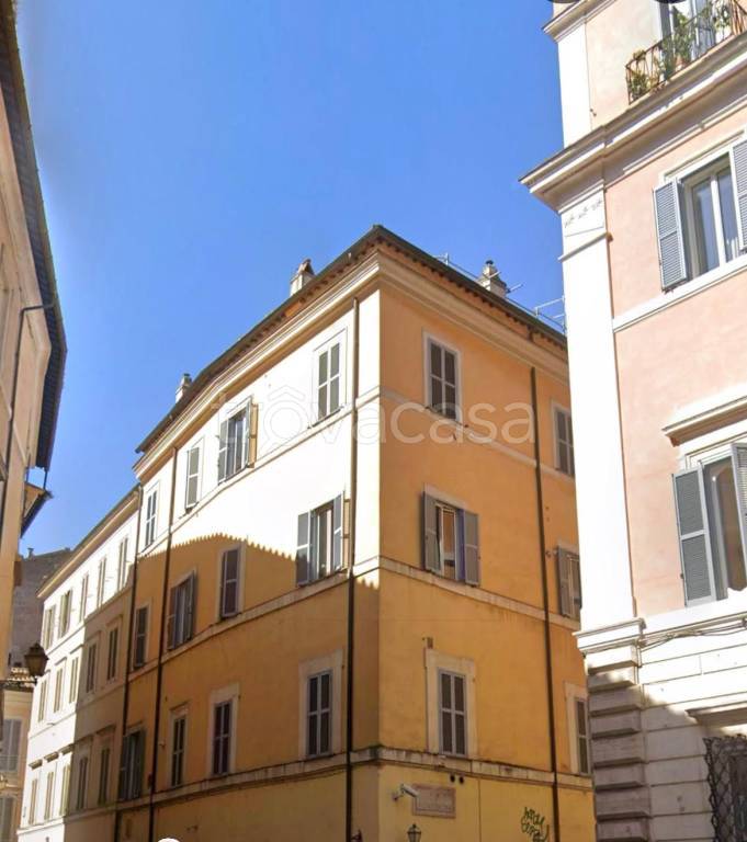 appartamento in affitto a Roma in zona Parione/Sant'Eustachio