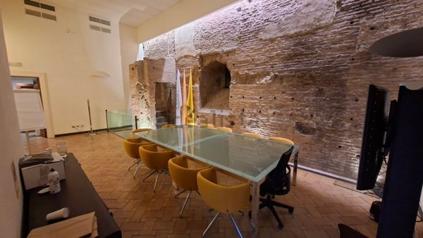 ufficio in affitto a Roma in zona Trevi-Colonna