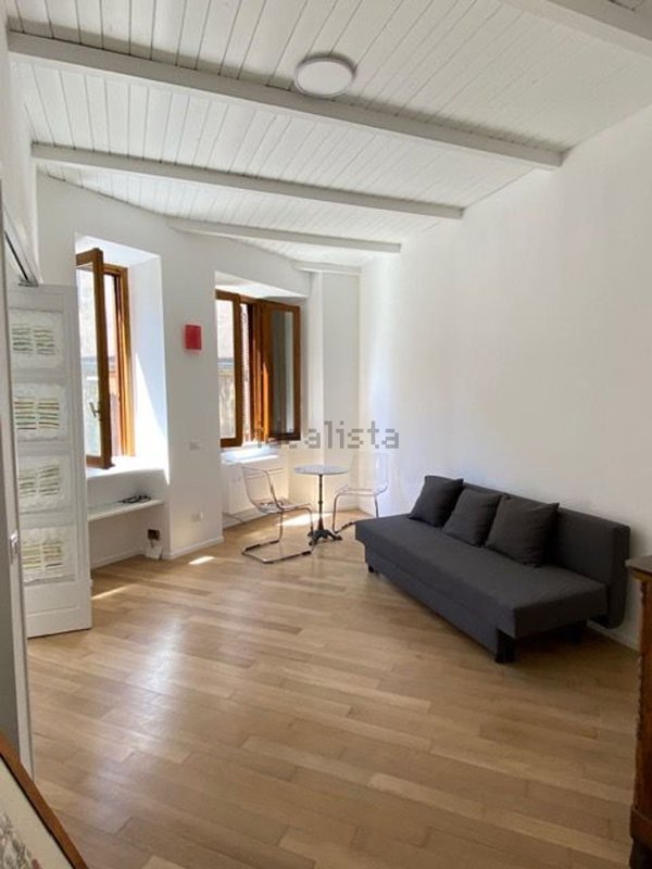 appartamento in affitto a Roma in zona Trevi-Colonna