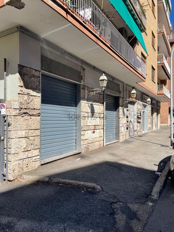 locale commerciale in affitto a Roma in zona Monte Sacro/Talenti