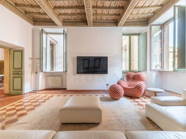 appartamento in affitto a Roma in zona Parione/Sant'Eustachio