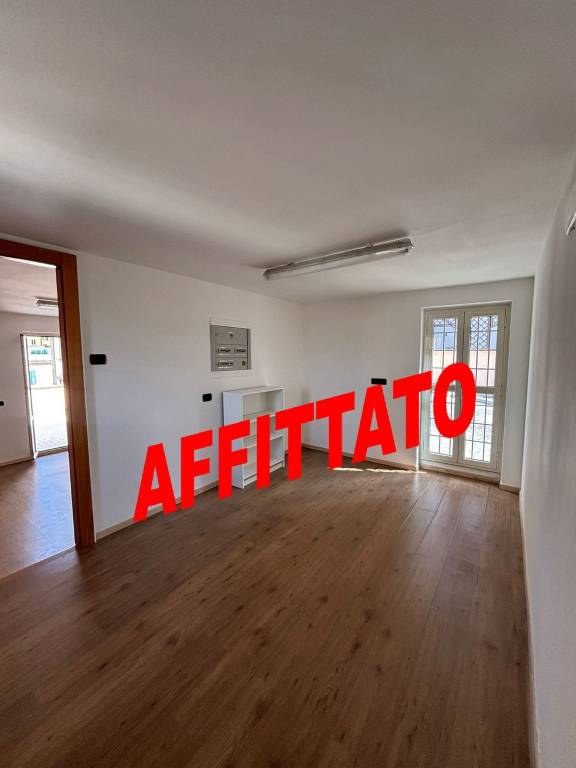 ufficio in affitto a Roma in zona Appio Latino