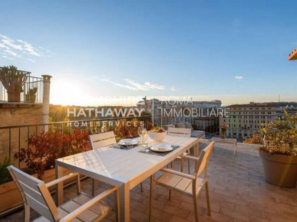 appartamento in affitto a Roma in zona Trevi-Colonna