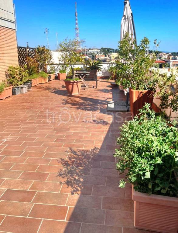 appartamento in affitto a Roma
