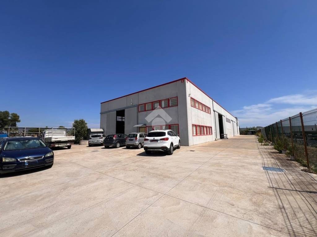locale commerciale in affitto a Roma
