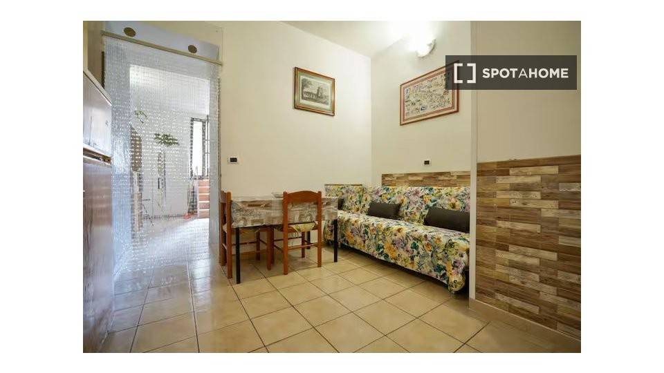 appartamento in affitto a Roma in zona Tuscolano