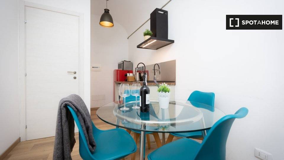 appartamento in affitto a Roma in zona Trevi-Colonna