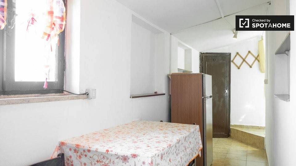 appartamento in affitto a Roma in zona EUR