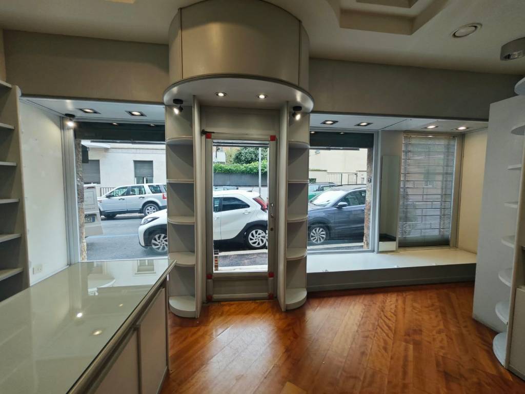 locale commerciale in affitto a Roma in zona Pinciano