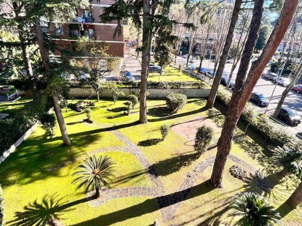 appartamento in affitto a Roma in zona EUR