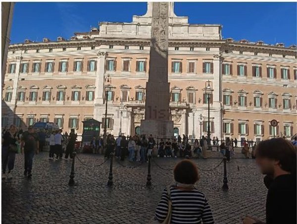 negozio in affitto a Roma in zona Parione/Sant'Eustachio