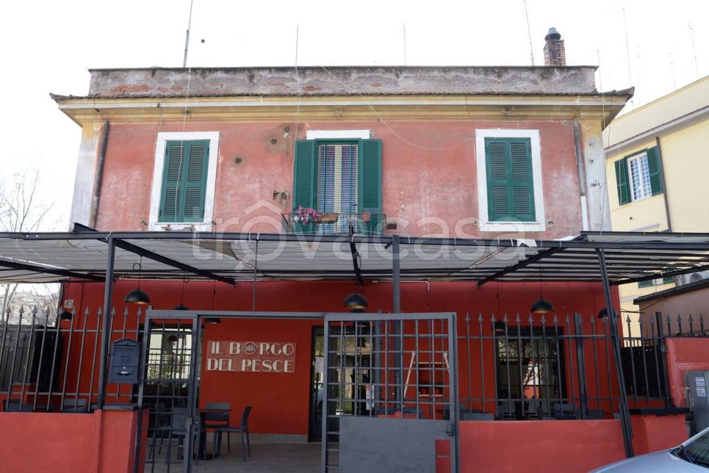 locale commerciale in affitto a Roma in zona Monte Sacro/Talenti