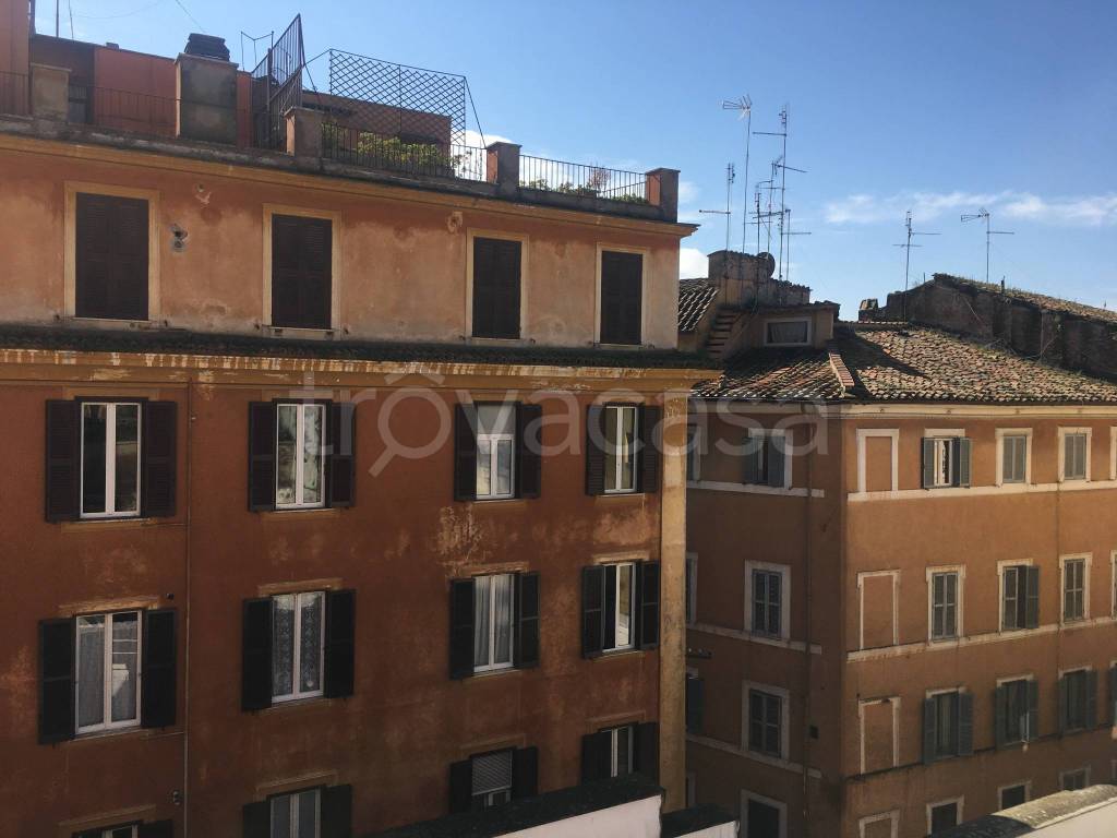 appartamento in affitto a Roma in zona Rione Monti/Campitelli