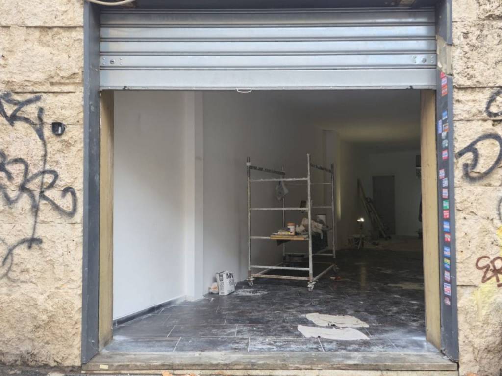 locale commerciale in affitto a Roma in zona Cinecittà