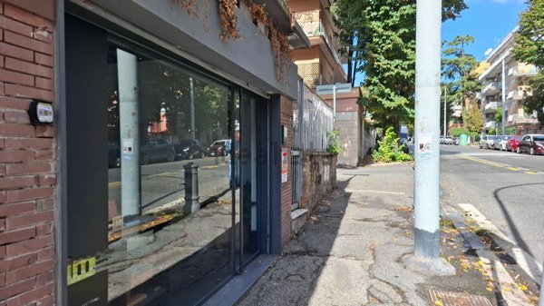 locale commerciale in affitto a Roma in zona Monte Sacro/Talenti