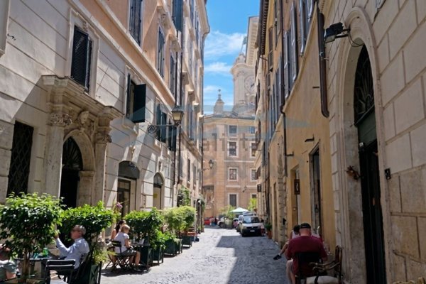 appartamento in affitto a Roma in zona Parione/Sant'Eustachio