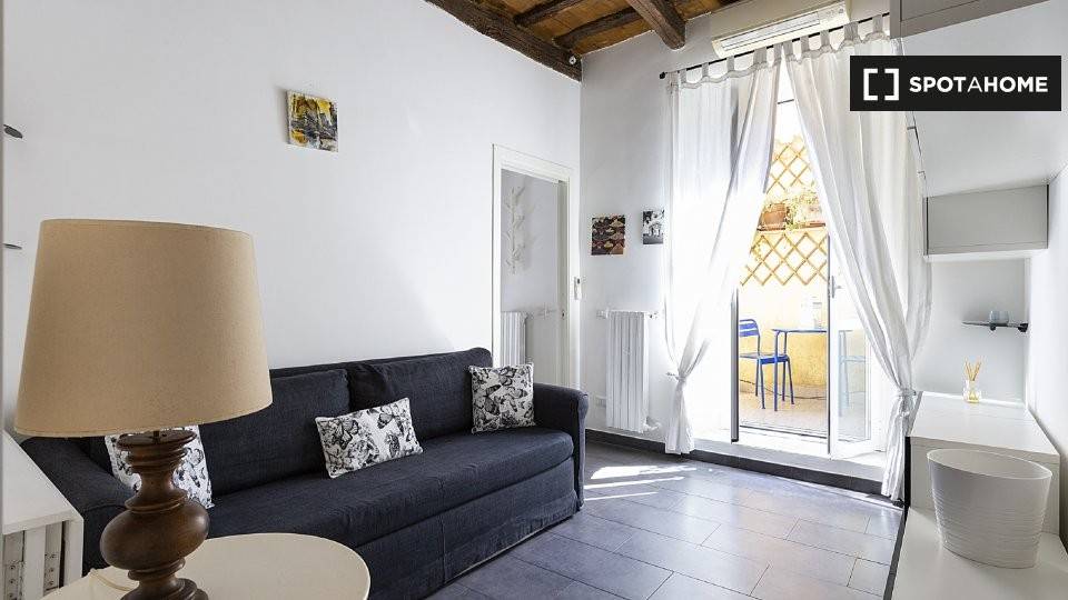 appartamento in affitto a Roma in zona Rione Borgo