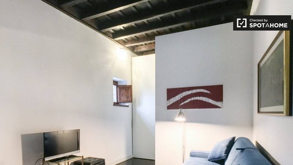 appartamento in affitto a Roma in zona Rione Regola