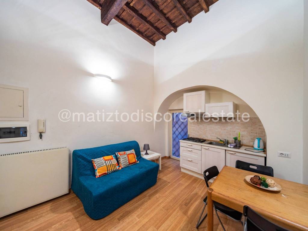 appartamento in affitto a Roma in zona Rione Regola