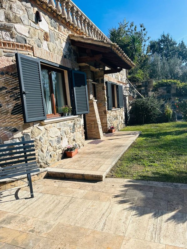 appartamento in affitto a Sacrofano