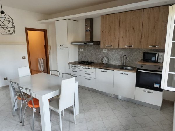 appartamento in affitto a Sacrofano in zona Monte Caminetto