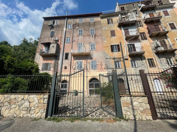 negozio in affitto a San Polo dei Cavalieri
