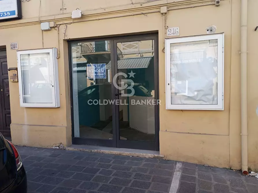 locale commerciale in vendita a Santa Marinella