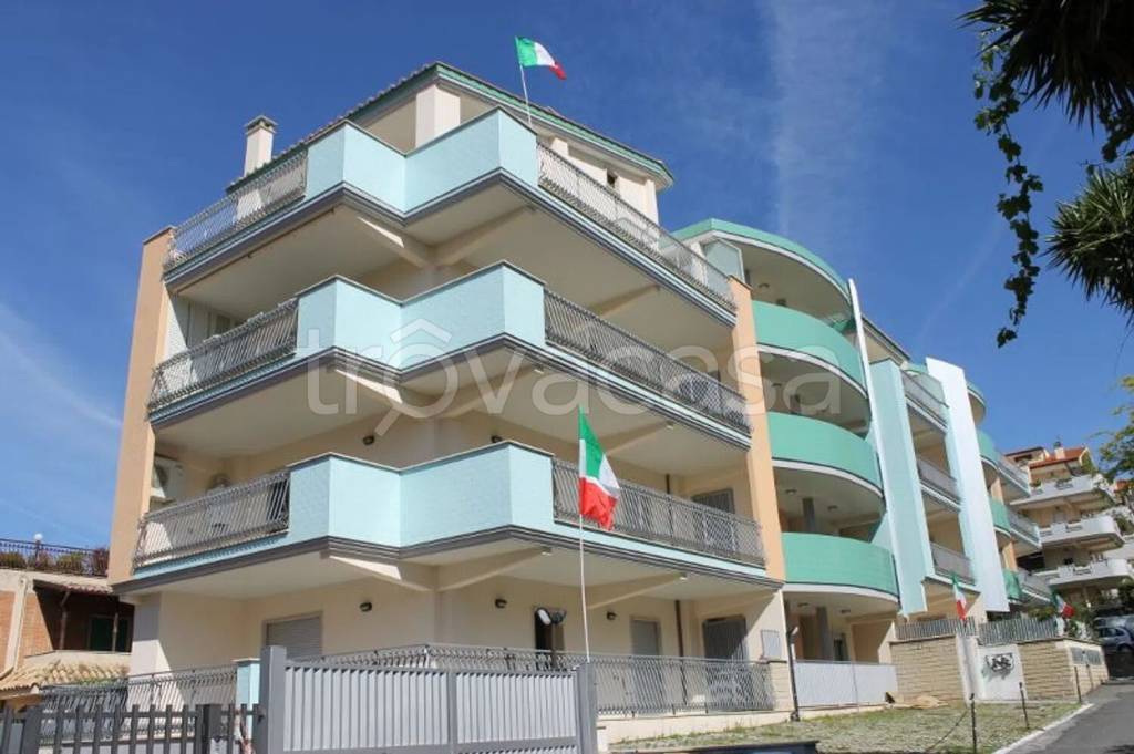 appartamento in affitto a Santa Marinella