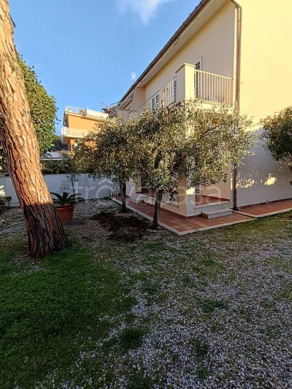 casa indipendente in affitto a Santa Marinella in zona Santa Severa