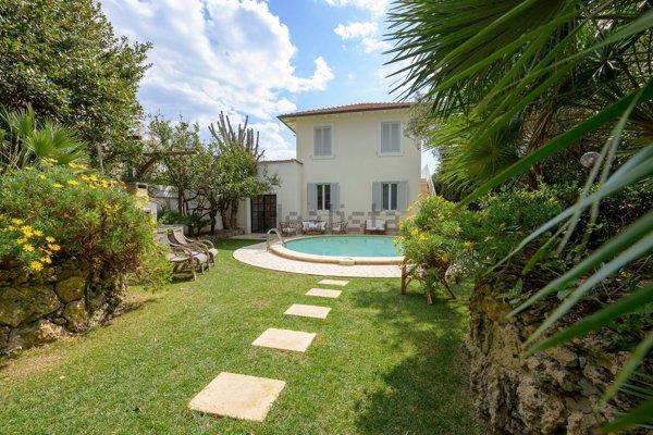 casa indipendente in affitto a Santa Marinella