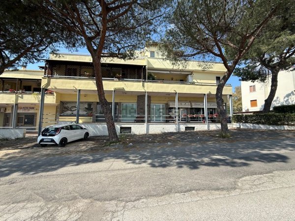 locale commerciale in affitto a Santa Marinella