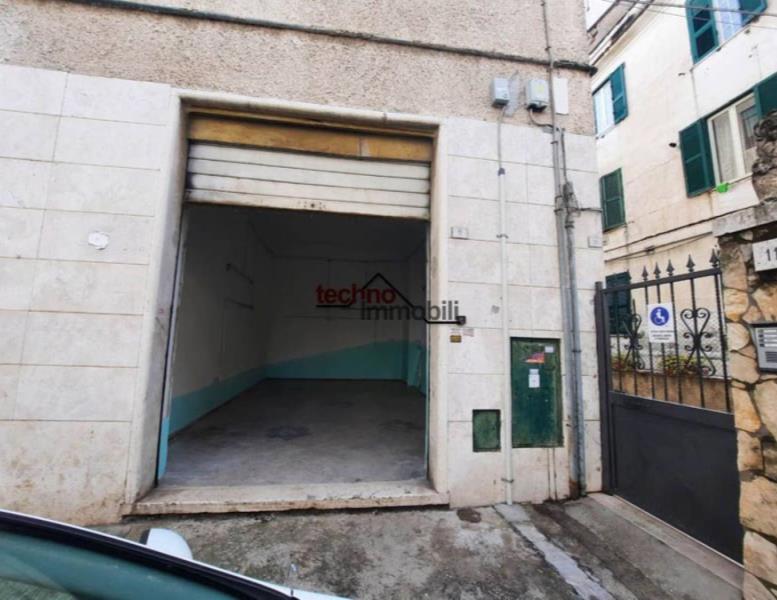 locale di sgombero in affitto a Tivoli