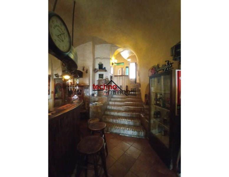 locale commerciale in affitto a Tivoli