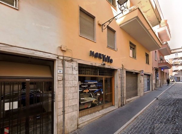 locale commerciale in affitto a Tivoli