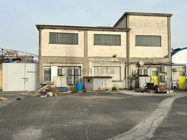 capannone in affitto a Tivoli in zona Ponte Lucano