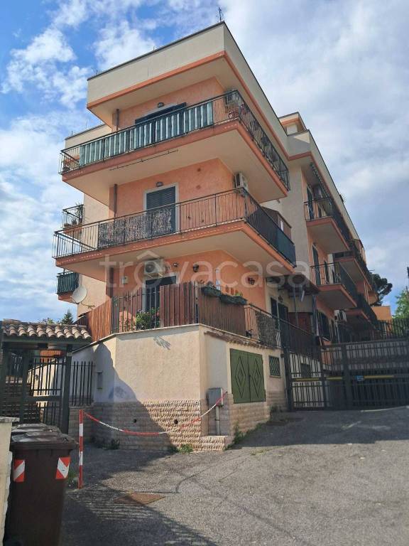 appartamento in affitto a Tivoli in zona Terme