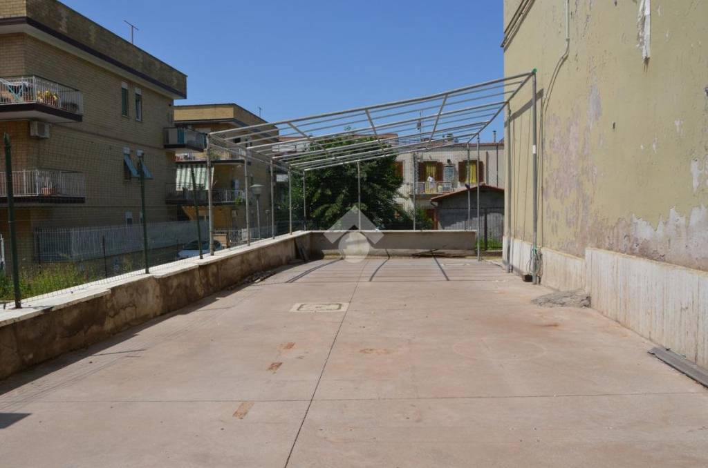 negozio in affitto a Tivoli