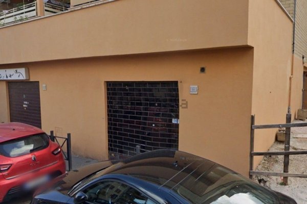 locale commerciale in affitto a Tivoli