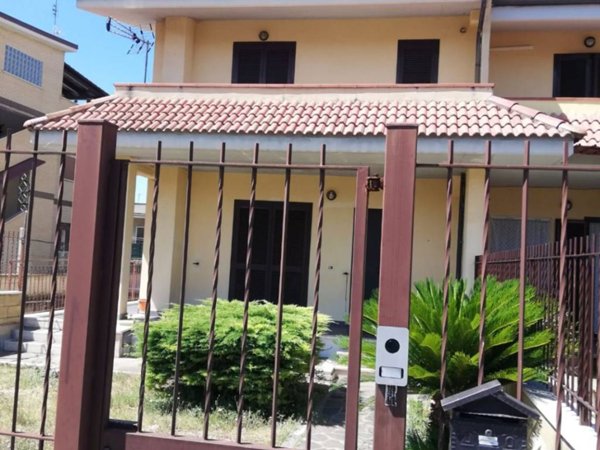 appartamento in affitto a Tivoli in zona Terme