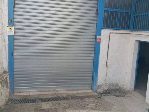 negozio in affitto a Tivoli in zona Terme