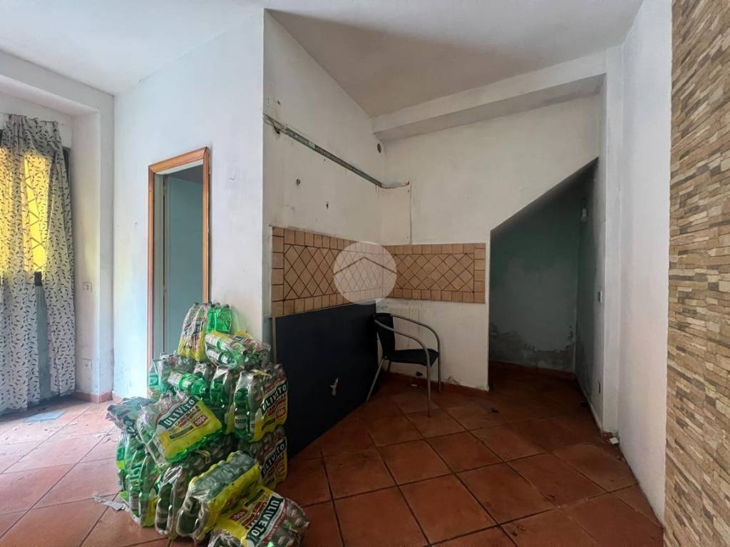 locale commerciale in affitto a Tivoli