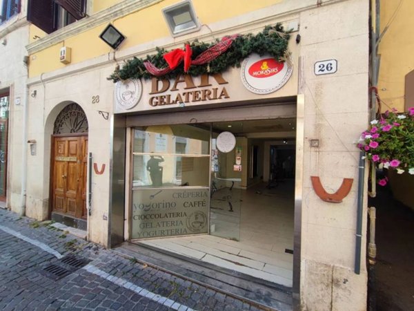 negozio in affitto a Tivoli